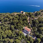 Elixir Villa