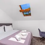 Elixir Villa *